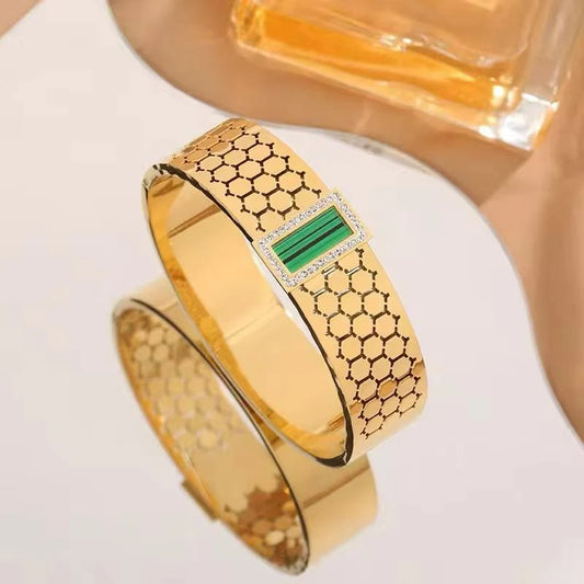 Emerald Luxe Gold Bracelet & Ring Set for Women | Zevra