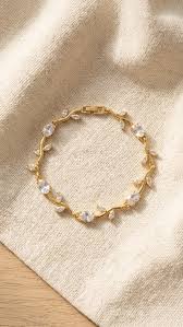 Tulip Crystal Bracelet — Floral Charm Bracelet for Women